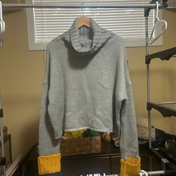 J + L (John and Jenn by Line) XL sweater in great cond oversized Revolve Brand - Picture 5 of 9